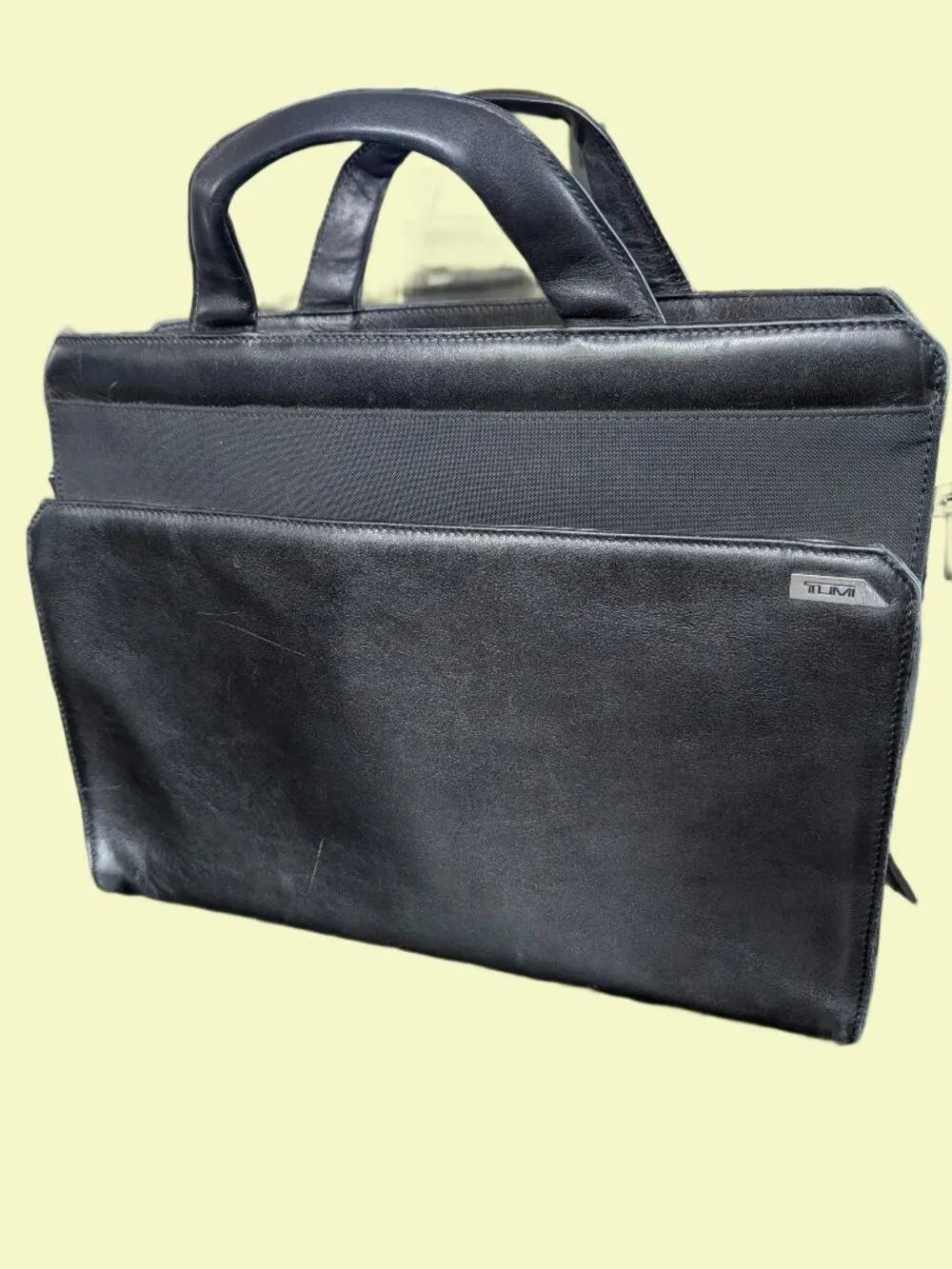 Tumi Leather & Nylon - Vintage Laptop Briefcase - Fits 10